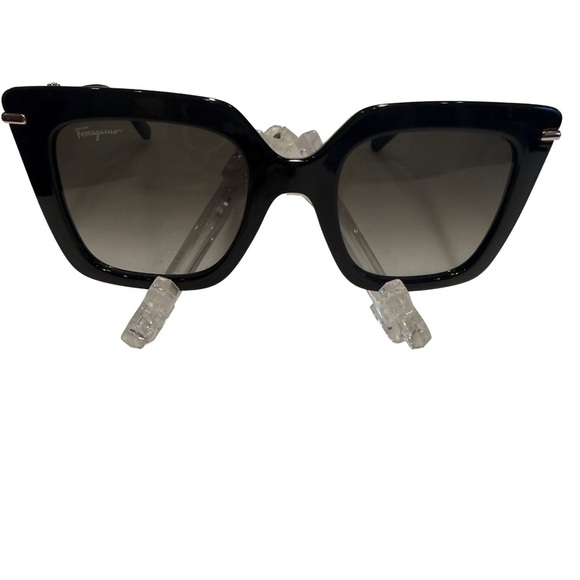 Salvatore Ferragamo SF1041S-001 Sunglasses 51mm 100% Authentic main image 10